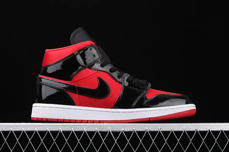 All categories Air Jordan Jordan series basketball shoes Air Jordan 1 Mid Air Jordan 1 Mid WMNS AJ1 Joe 1 black red patent leather silk BQ6472-600